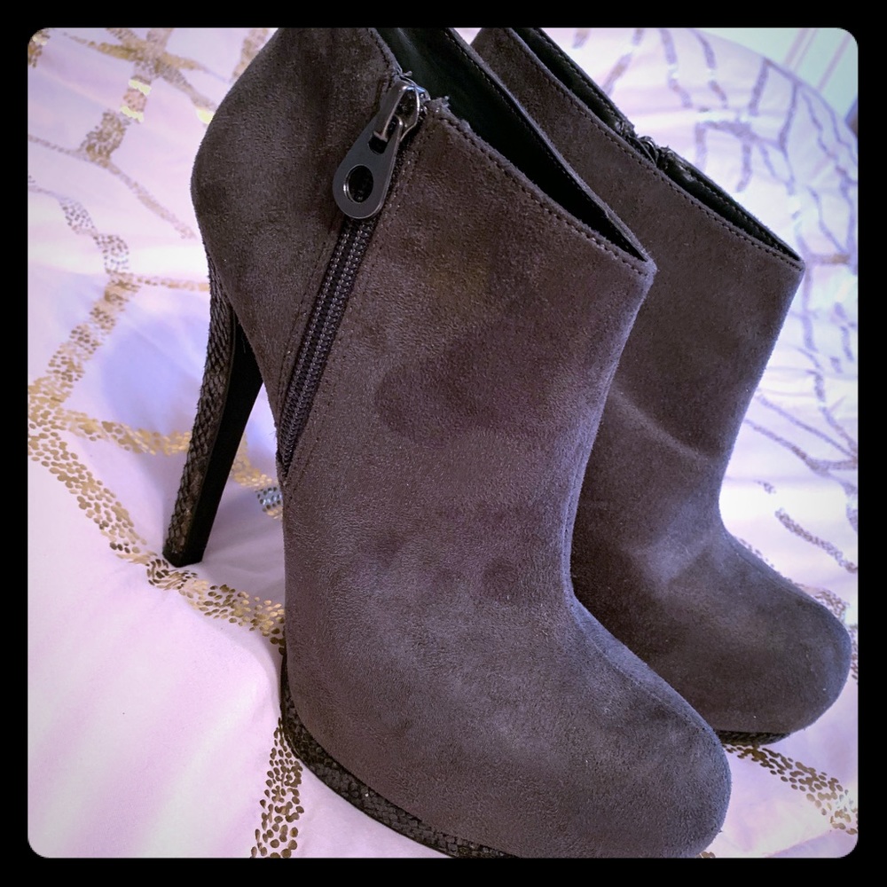 Heeled Grey Boots